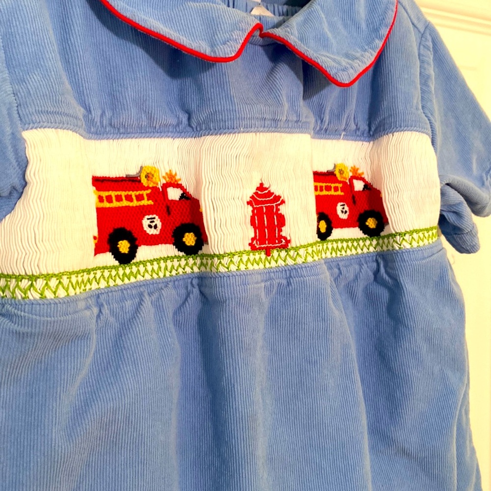 Boys Smocked Fire Engine Short Sleeve Top/Long Pant Matching Set. Size 5.